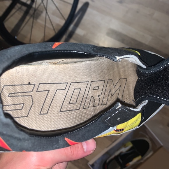 Revenge x Storms Black Flame - Picture 5 of 6